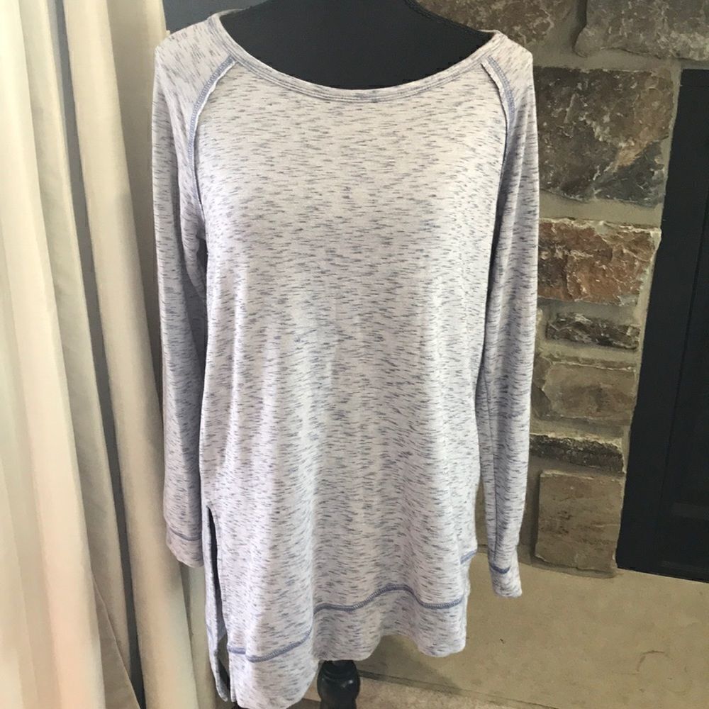 Color Thread, Woman's Long-Sl Tunic w Asymmetrical Bottom, Heathered Blue, SM